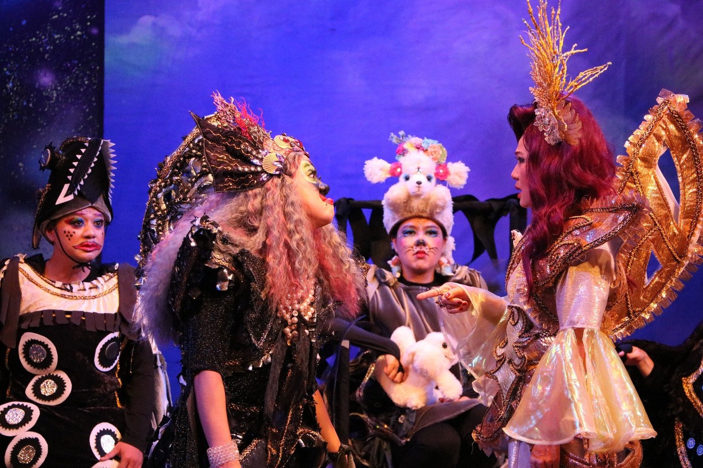 Nếu không có lứa khán giả mới, sân khấu Việt Nam sẽ lụi tàn.