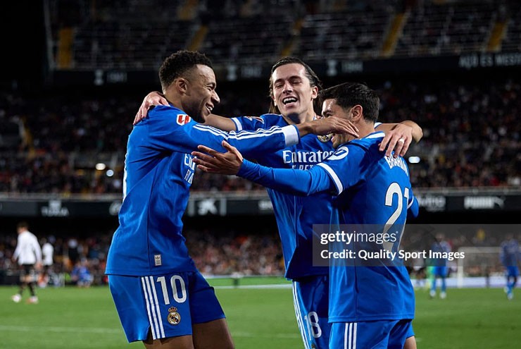 Real Madrid thể hiện đẳng cấp đúng lúc