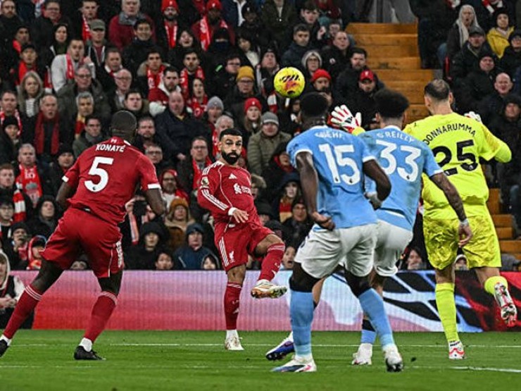 Kết quả bóng đá Liverpool - Man City: Từ niềm vui siêu phẩm đến nỗi đau thua ngược (Ngoại hạng Anh)