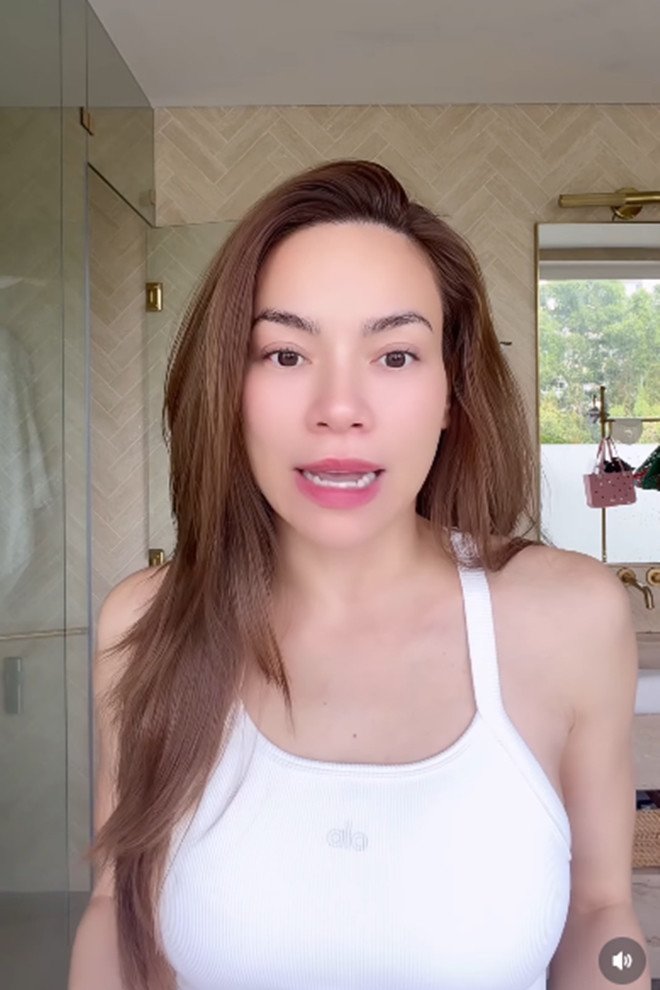 Hà Hồ kết hợp ăn uống và tập luyện khoa học.