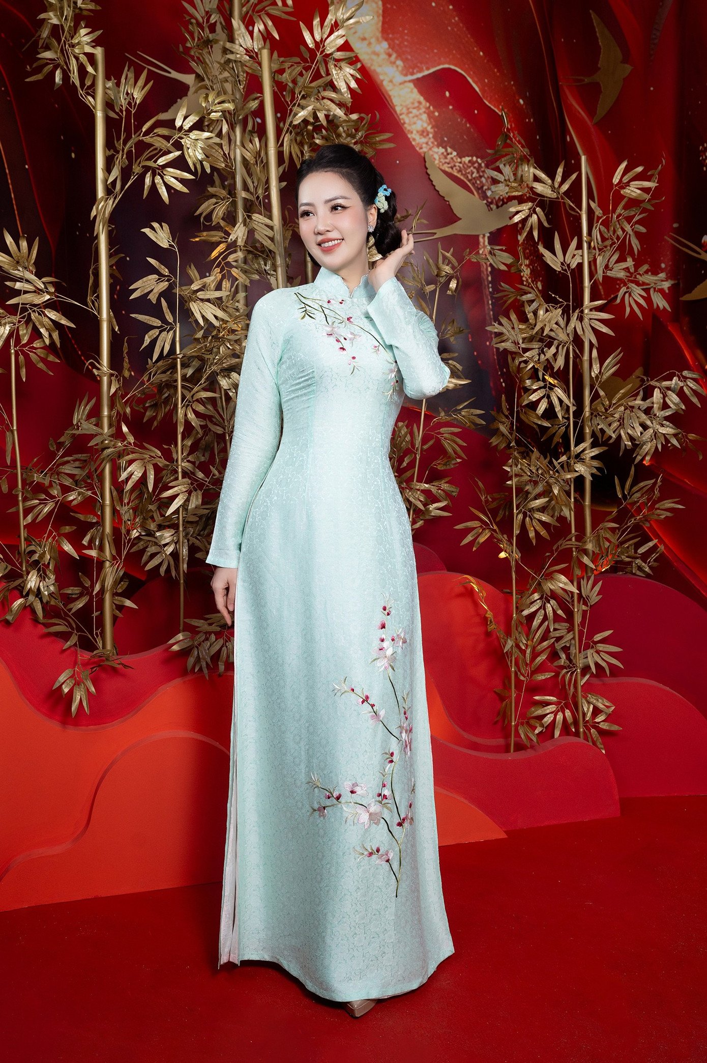 Á hậu Việt Nam 2008 giảm hơn 10 kg sau khi sinh con thứ hai.