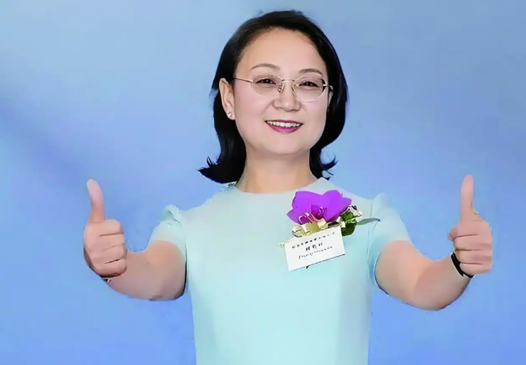 Từ một doanh nghiệp khởi nghiệp nhỏ, Hansoh từng bước vươn lên thành tập đoàn dược phẩm hàng đầu, tạo nên nền tảng tài sản của Chung Huệ Quyên. Ảnh: Baidu