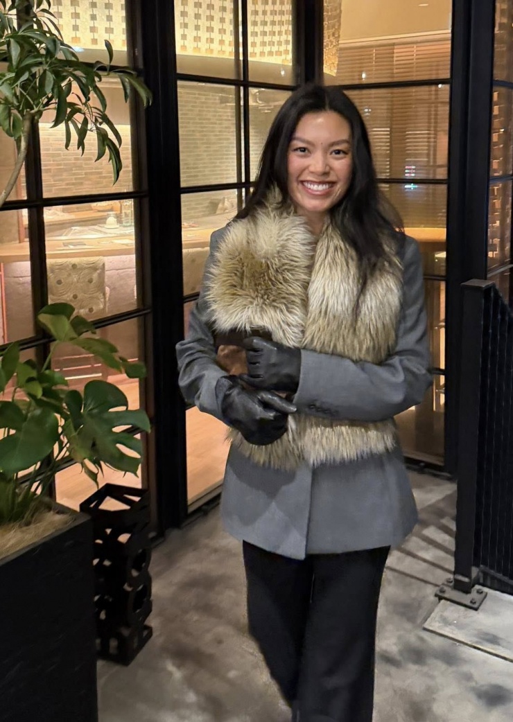 Ảnh sao 10/2: Lâm Khánh Chi đi chơi cùng con trai và 'tình tin đồn' - 7