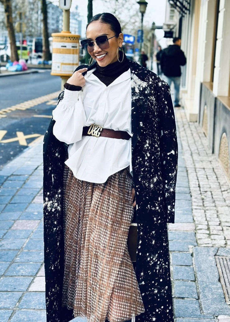 Ảnh sao 10/2: Lâm Khánh Chi đi chơi cùng con trai và 'tình tin đồn' - 9