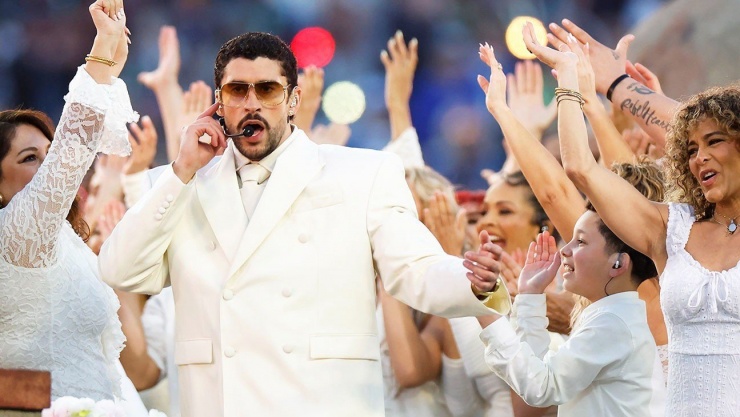 Bad Bunny diễn tại Super Bowl. Ảnh: Getty.