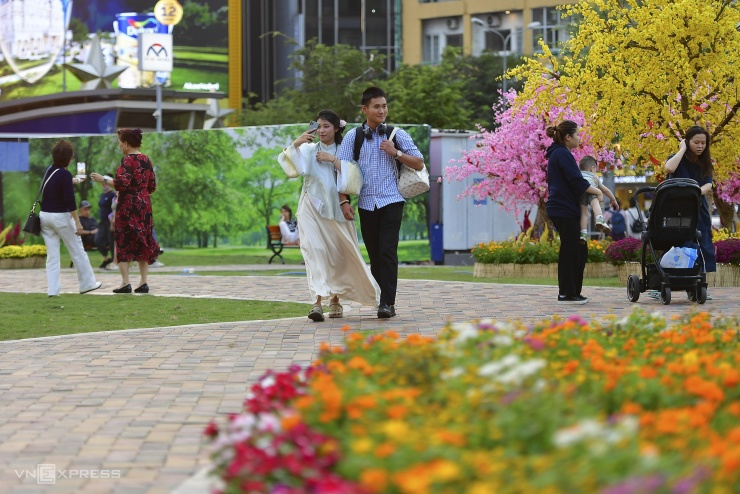 Diện mạo các khu 'đất vàng' bỏ hoang thành công viên dịp Tết - 7