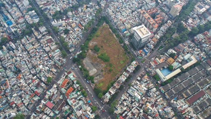 Diện mạo các khu 'đất vàng' bỏ hoang thành công viên dịp Tết - 11