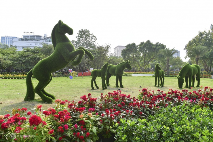 Diện mạo các khu 'đất vàng' bỏ hoang thành công viên dịp Tết - 17