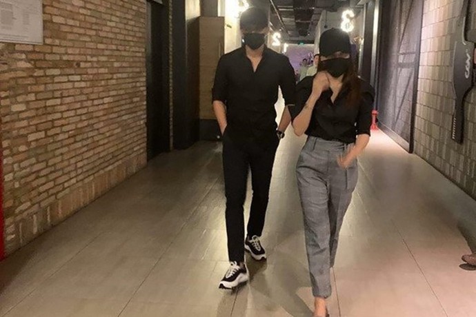 Trong những khoảnh khắc đời thường, cả hai cũng thường mặc đồ giống nhau.