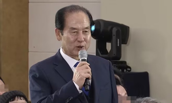 Chủ tịch huyện Jindo Kim Hee-soo. Ảnh: Chosun Daily