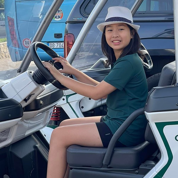 Vừa xuất hiện cùng mẹ, con gái Lưu Hương Giang - Hồ Hoài Anh đã chiếm trọn spolight - 6