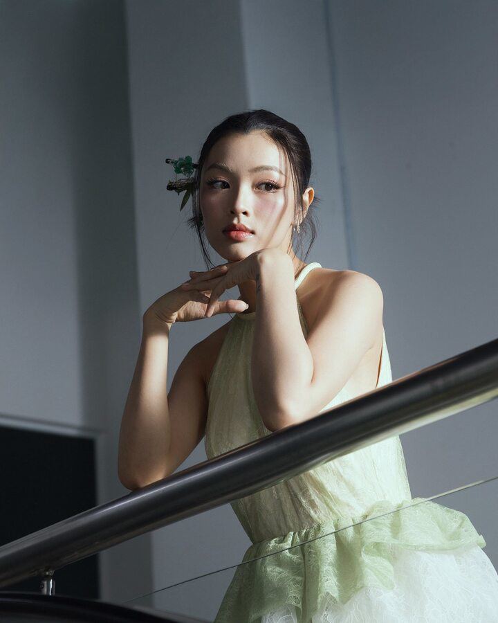 Năm 2025, mỹ nhân 1998 góp mặt trong series phim "Tiệm ăn của quỷ" của đạo diễn Hàm Trần, dự án đánh dấu màn lột xác của Lan Thy. Cô thể hiện được chiều sâu tâm lý, tính cách cá tính, nổi loạn, khác biệt hoàn toàn với hình ảnh ngọt ngào, dịu dàng thường thấy của diễn viên 9X.