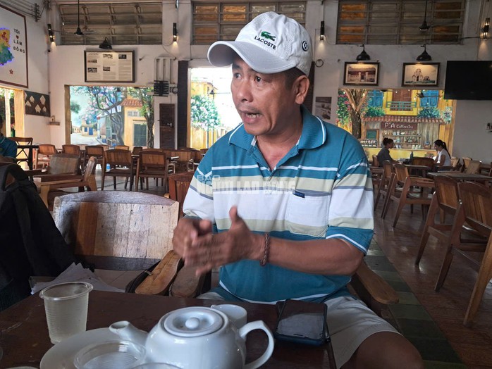 Ông Đỗ Thanh An trao đổi với phóng viên Báo Người Lao Động. Ảnh: Hợp Phố