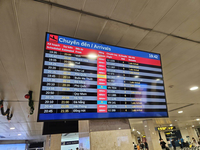 Bảng thông tin chuyến bay của các hãng hàng không tại sân bay Tân Sơn Nhất