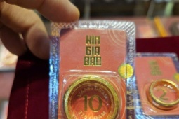 Sáng 10-2, giá vàng miếng SJC vẫn cao hơn giá vàng thế giới 22 triệu đồng/lượng