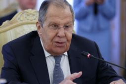 Còn lâu mới kết thúc!: Ngoại trưởng Nga "dội gáo nước lạnh" cho ông Trump