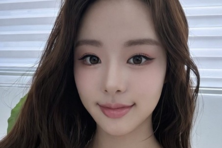 Á hậu học giỏi gây chú ý