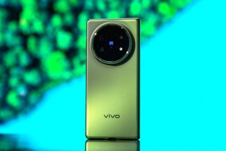Vivo X Fold 6 "nâng tầm cuộc chơi" điện thoại gập với camera 200MP