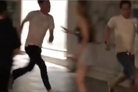 Đuổi đánh nhau náo loạn sau va chạm với xe Bentley ở TP HCM