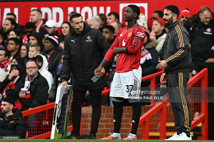 Mainoo không được trọng dụng dưới thời HLV Ruben Amorim