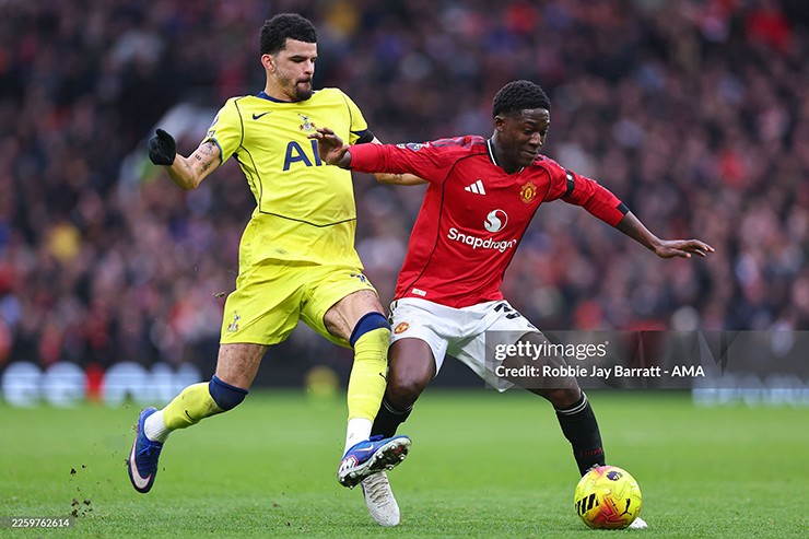 Gary Lineker công khai chỉ trích Ruben Amorim vì gạt Kobbie Mainoo