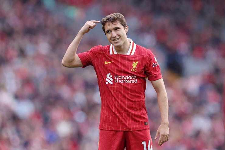 Liverpool đặt giá bán Chiesa