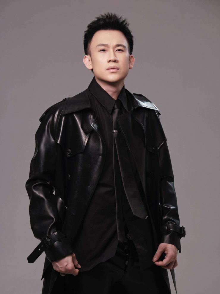 Ca sĩ Dương Triệu Vũ - em trai Nghệ sĩ Ưu tú Hoài Linh. Ảnh: FBNV