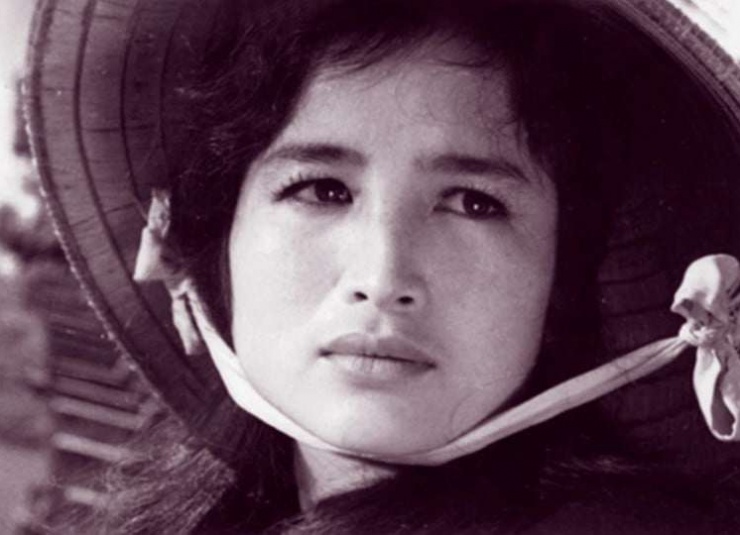 Vai Dịu trong "Vĩ tuyến 17 ngày và đêm" của Nghệ sĩ Nhân dân Trà giang đã để lại dấu ấn khó phai trong lòng nhiều thế hệ khán giả. (Ảnh: CMH)