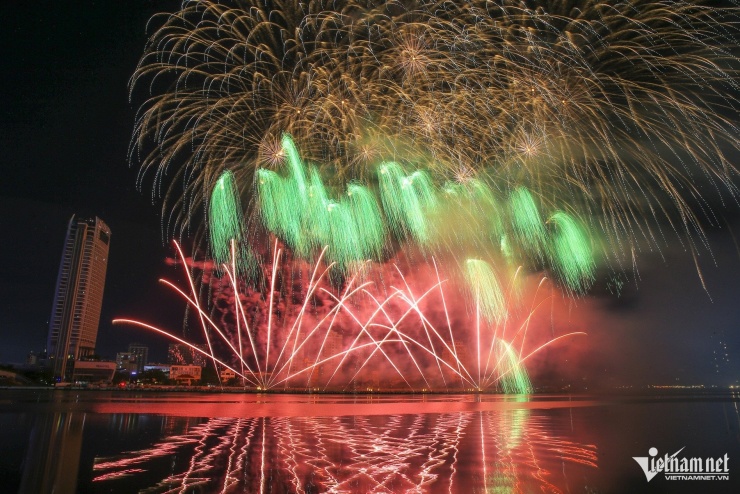 Trình diễn pháo hoa ở Đà Nẵng. Ảnh minh họa