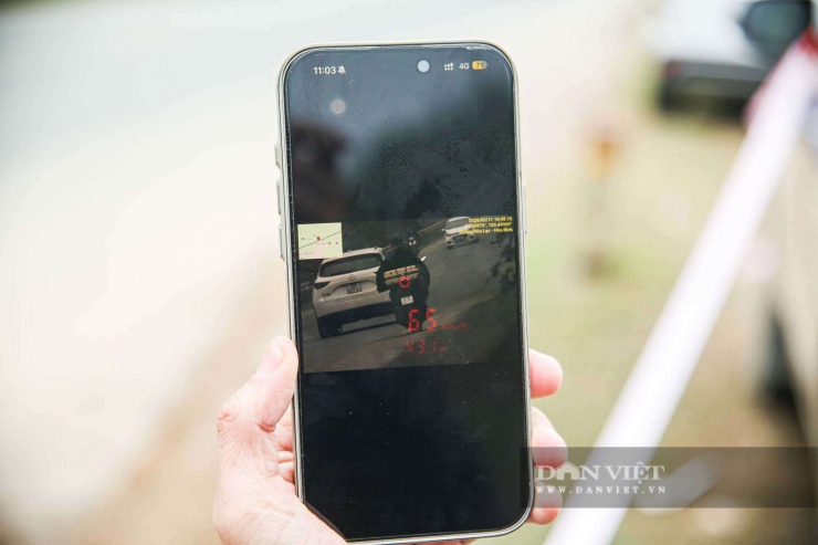 Nôn nóng về quê đón Tết, nhiều tài xế vi phạm tốc độ bị CSGT xử phạt - 14