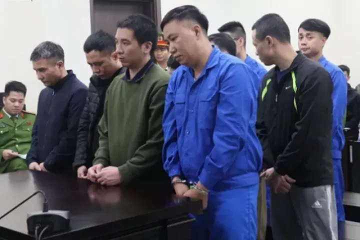 Cựu cán bộ nhận tiền 'bảo kê' cho quán karaoke tổ chức tiệc ma túy