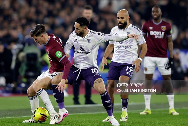Trực tiếp bóng đá West Ham - MU: Đôi công hấp dẫn (Ngoại hạng Anh)