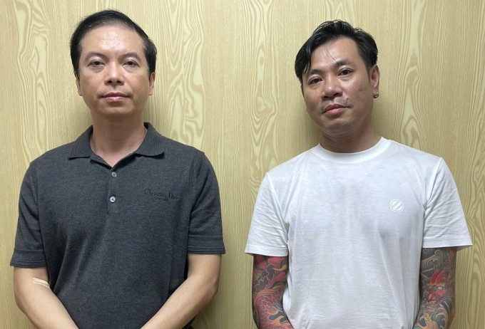 Mã Thanh (trái) và Ngô Duy Đông tại cơ quan điều tra. Ảnh: Công an TP HCM