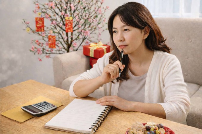 Việc lên kế hoạch cho Tết là bước cần thiết với nhiều chị em để kiểm soát chi tiêu khi thu nhập gia đình có biến động.