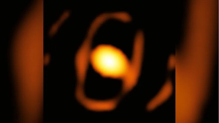 Ngôi sao "quái vật" WOH G64, hay còn gọi là sao Behemoth - Ảnh: ESO