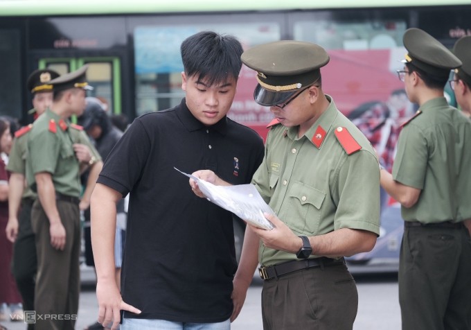 Thí sinh thi đánh giá năng lực tại Học viện An ninh nhân dân hồi tháng 7/2025. Ảnh: Dương Tâm