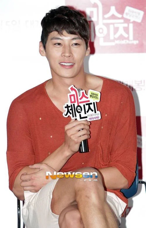 Tài tử "Nhà trọ Waikiki 2" qua đời đột ngột tuổi 39 - 3