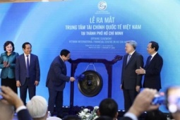Thủ tướng đánh cồng chính thức ra mắt Trung tâm tài chính quốc tế Việt Nam tại TPHCM