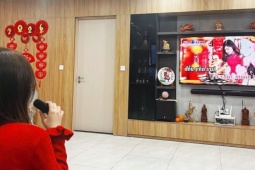 Tết mà, hát cho vui... đến mức đột quỵ thanh quản vì 'Gánh mẹ' xuyên trưa