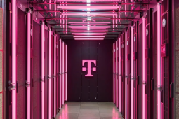 Siêu nhà máy AI đủ sức tiếp chuyện 450 triệu dân EU cùng lúc