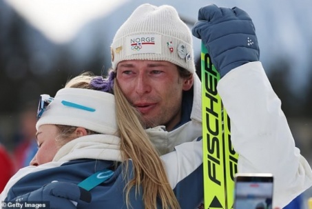 Nam VĐV giành huy chương Olympic, bật khóc thừa nhận “cắm sừng” bạn gái