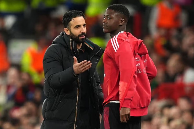 Amorim từng suýt hủy hoại Mainoo vì sử dụng "Sao Mai" này không đúng cách