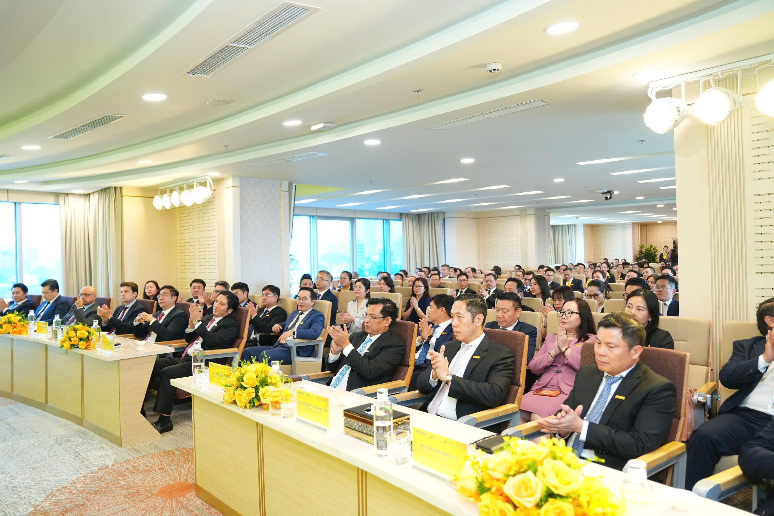 Nam A Bank tổ chức Lễ ký kết Hợp tác triển khai các sáng kiến chuyển đổi xanh trong VIFC – HCMC.