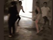 Tài xế xe Bentley bị triệu tập sau khi đuổi đánh người