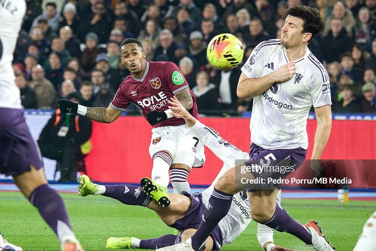 MU gặp nhiều khó khăn trước West Ham