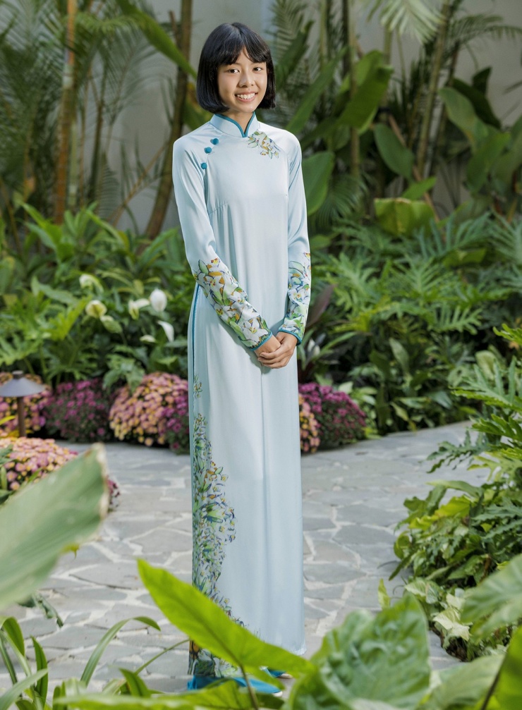 An Như năm nay 14 tuổi, vóc dáng cao, gầy, làn da nâu khỏe khoắn. Cô bé đam mê nhiều môn thể thao như bóng rổ, điền kinh, bơi lội.