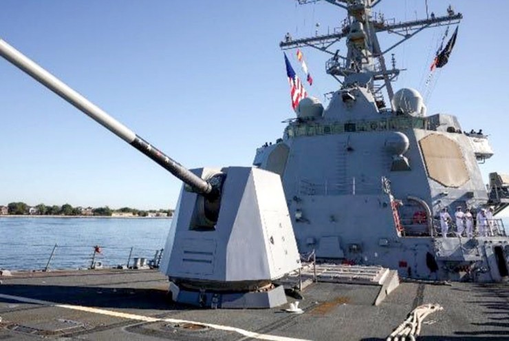 Hai tàu hải quân Mỹ tự va chạm trên biển Caribe