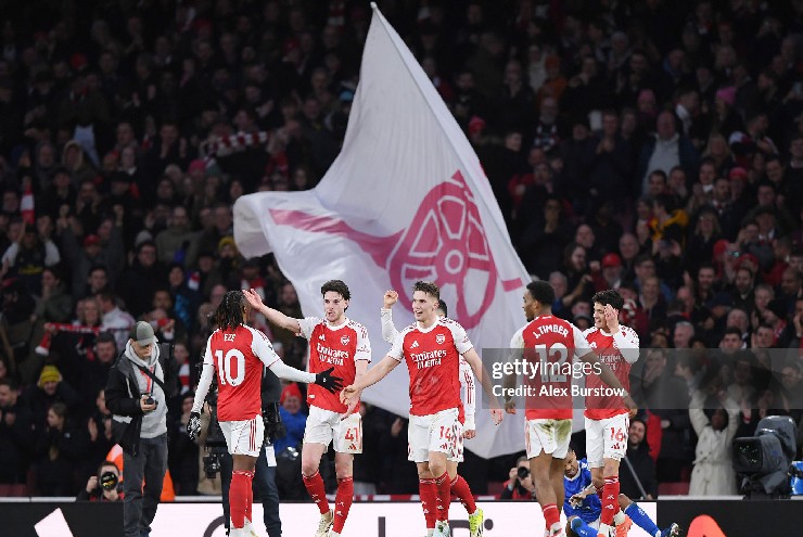 Bão chấn thương lại ám ảnh Arsenal, nỗi lo cuộc đua vô địch đảo chiều