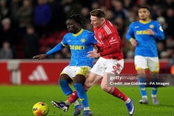 Video bóng đá Nottingham Forest - Wolves:  " Người nhện "  xuất thần (Ngoại hạng Anh)