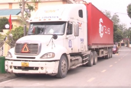 Chiếc container khả nghi trong đêm, lộ tang vật hơn 30kg